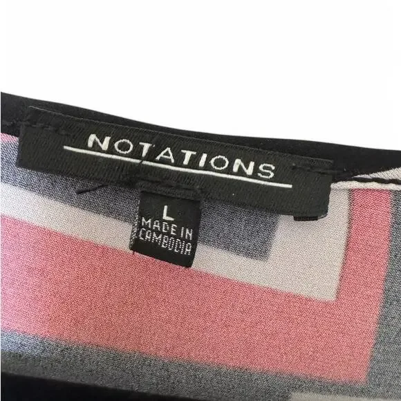 Geometric Print Blouse - Size L - Picture 4 of 5